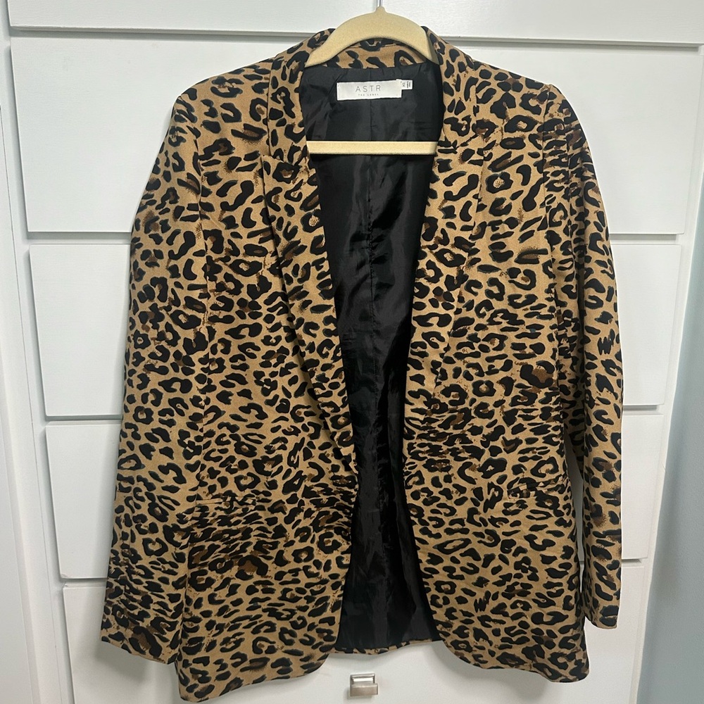 ASTR The Label Cheetah Print Blazer